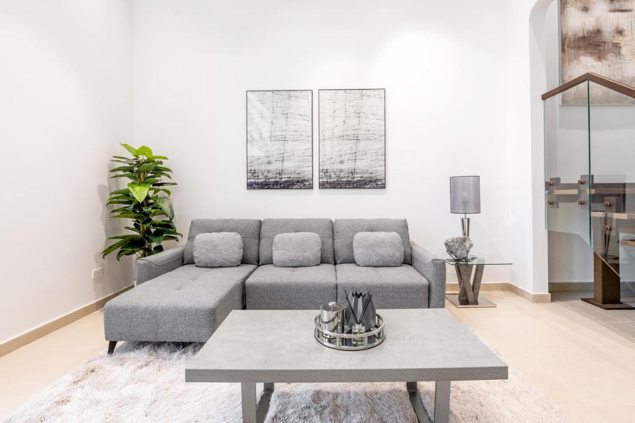 דובאי Ultra Luxury Jbr Duplex Penthouse - Free 5 Star Beach Access מראה חיצוני תמונה